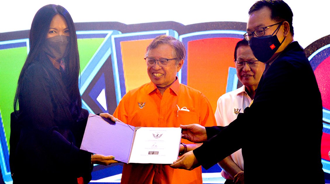 Fondation Rolf Schnyder, KPWK Sarawak and Swinburne University of Technology Sarawak at the Kids: Bits & Bytes™ tripartite MOU signing, August 2022